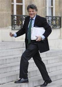 1811514526_jean_louis_borloo_dement_tout_recul_politique_sur_l_ecologie