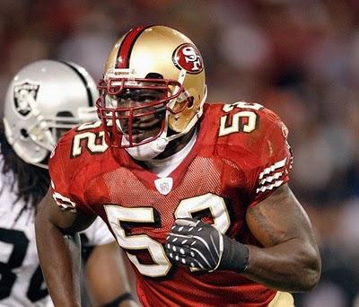Les Miettes du Mercredi: Patrick Willis, Tony Romo et plus...