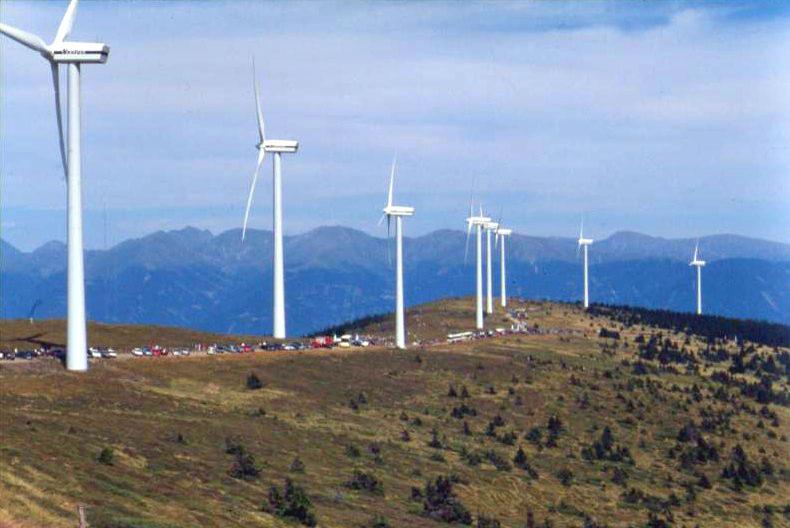 Bernard Carayon contre les subventions massives de l'éolien