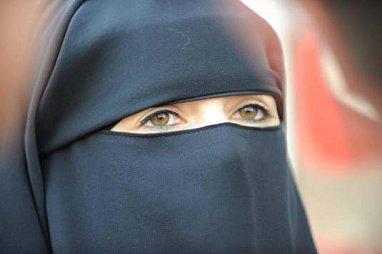 h-20-2045773-1272052130