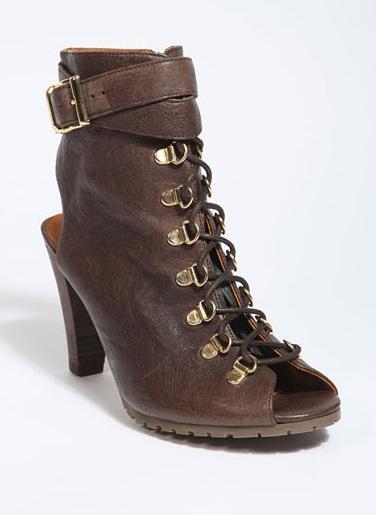 urban_outfitters_shoes Vide-dressing du dimanche