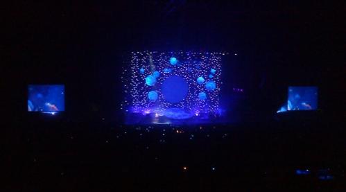 Un lundi soir sur la Terre…