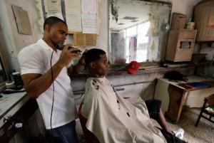 Cuba : Camarade coiffeur, tu ne seras plus fonctionnaire !