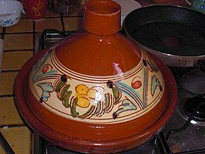 TAJINE AUX CITRONS CONFITS OU POULET M'CHERMEL CIMG3802