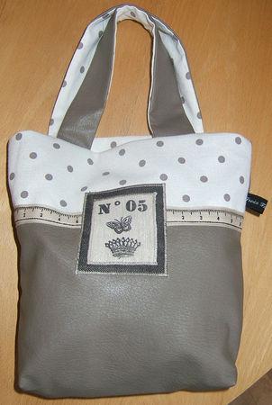 EXPOSITION ARTISANALE A VERT (78) MAI 2010