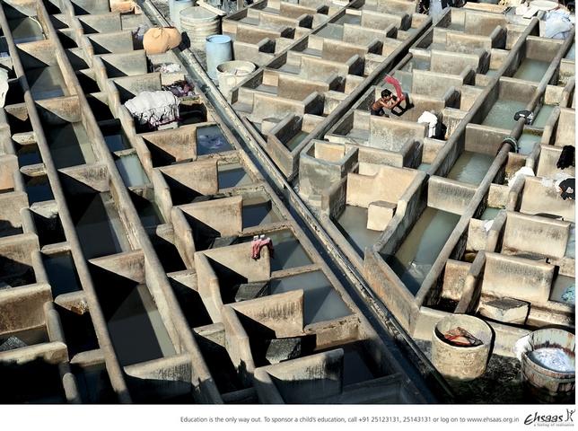 La pub du jour : Le monde est merveilleux, à un détail près… [ONG]