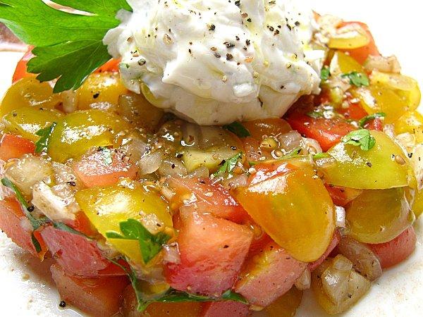 Tartare de Tomates au Chèvre Frais Citronné