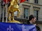 Défilé hommage Jeanne d'Arc. Paris, 2010.