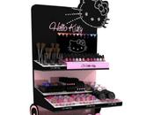 Hello kitty lance dans cosmétiques