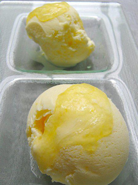 Crème Glacée au Miel de Romarin à l'Huile d'Olive