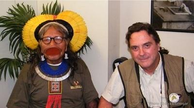 Le chef indien Raoni veut empêcher la destruction des forêts amazoniennes