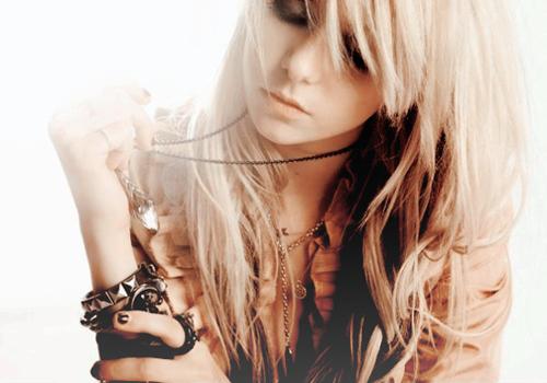 † The Pretty Reckless - Make Me Wanna Die (Music Video) †