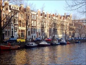 amsterdam-canal-4