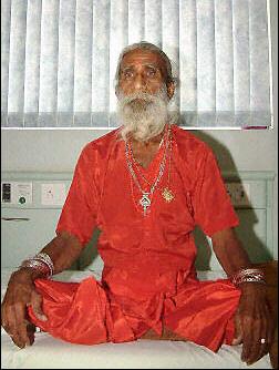 Un indien reste 70 années sans manger?