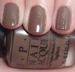Over The Taupe, by OPI (dupe DU 505 de Chanel inside)