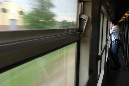 Dans le train roule le temps (Georges Jean)