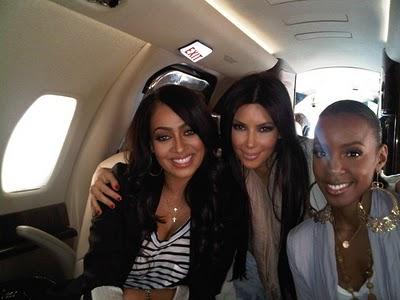 Enterrement de vie de Jeune fille de Lala filmé par E!