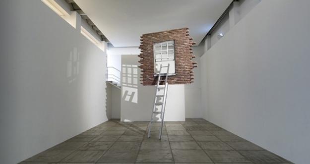 leandro-erlich-window-and-ladder-too-late-for-help-2008