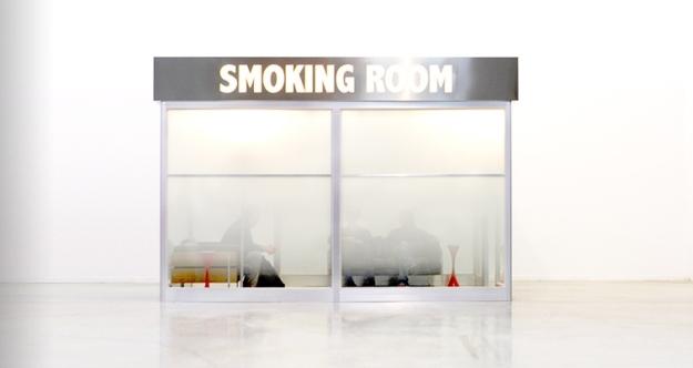 leandro-erlich-smoking-room-2005
