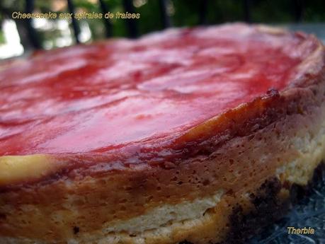 Cheesecake aux spirales de fraises http://lh6.ggpht.com/_R_hDG-ur51A/S_AtGEEtEdI/AAAAAAAAKMQ/r4k5OpJl48g/s800/IMG_2404.JPG