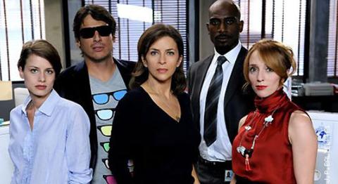 Interpol ... nouvelle série policière de TF1 le 20 mai 2010 ... vidéo du making-of