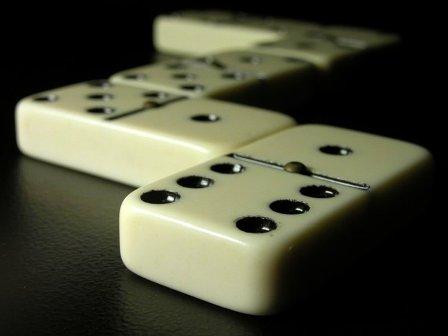 Retour sur le mythe des dominos bancaires