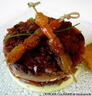 Confit de canard  au Chutney de Pomme & Oignon rouge sur Purée de patates douces et Raisins Golden Caramélisés au Miel de Manuka  et Cannelle