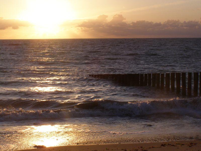 Très loin dans le silence (Georges Jean)