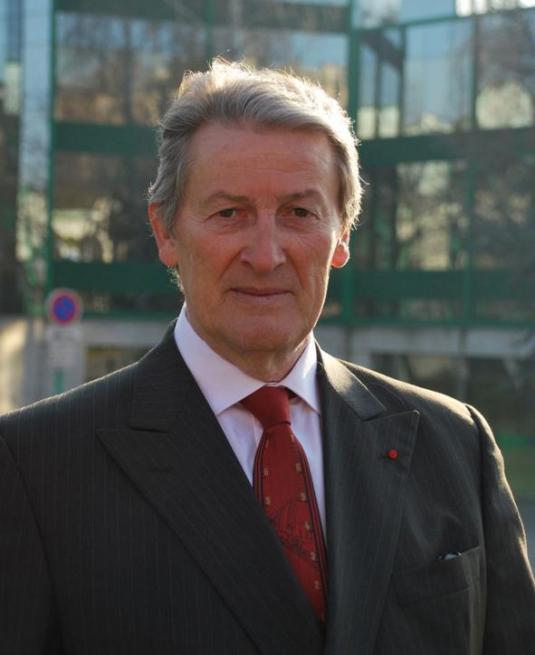 Claude Pernès, Maire de Rosny-Sous-Bois est décédé.
