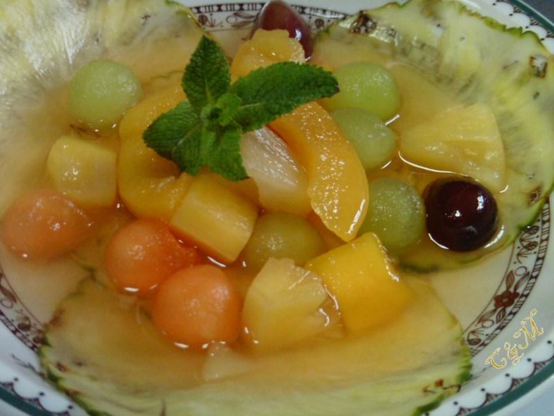 Soupe de fruits glacés, sirop infusé à la menthe