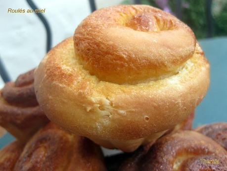 Roulés au miel http://lh3.ggpht.com/_R_hDG-ur51A/S_Rg-4Ij24I/AAAAAAAAKOo/E8DI4j5Hj0M/s800/IMG_2424.JPG