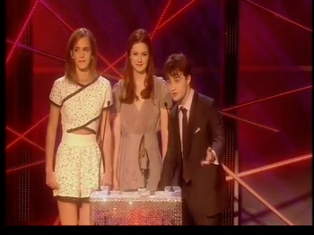 National Movie Awards 2010: Emma Watson, Daniel Radcliffe et Bonnie Wrigth National Movie Awards 2010: Emma Watson, Daniel Radcliffe et Bonnie Wrigth