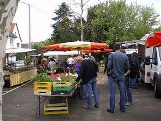 Instantané : Roland fait son marché au Neuhof