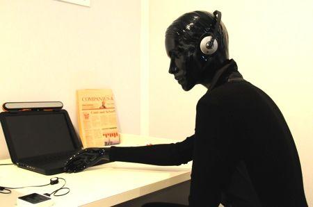 mannequin_noir_blogueur