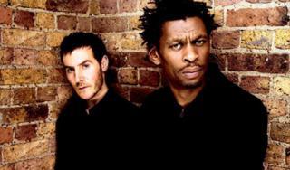 Massive Attack: Le groupe ajoute des dates en Province