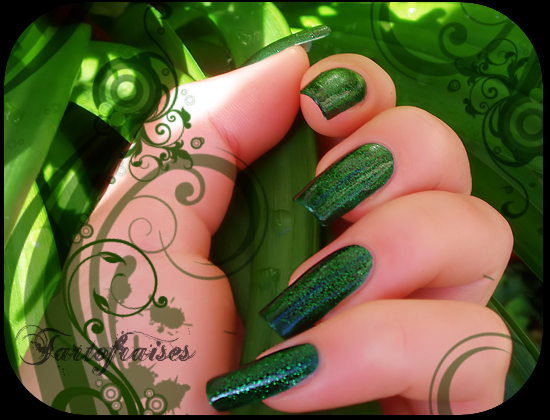 China Glaze - Emerald Sparkle