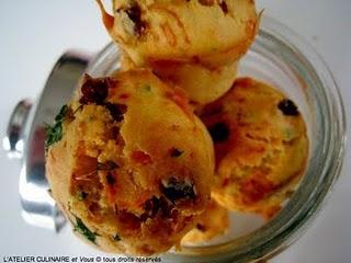 Mini-Muffins aux Tomates confites et Basilic