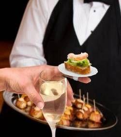 on_prefere_une_coupe_de_champagne_a_un_petit_four_42077_w250