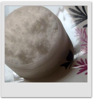 Détente, mousse et fraicheur : sels de bain citron et pin sylvestre - recettes de cosmétiques maison avec macosmetoperso