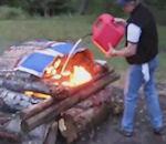 vidéo bucher jerricane essence feu