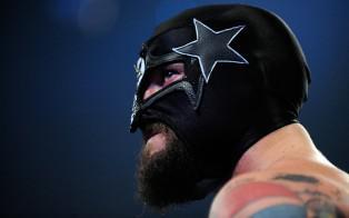 CM Punk masqué à SmackDown