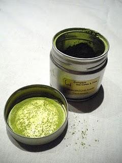 Cupcakes matcha chocolat blanc coeur de coquelicot