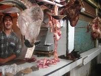 Ames sensibles s'abstenir : têtes de chèvres au souk