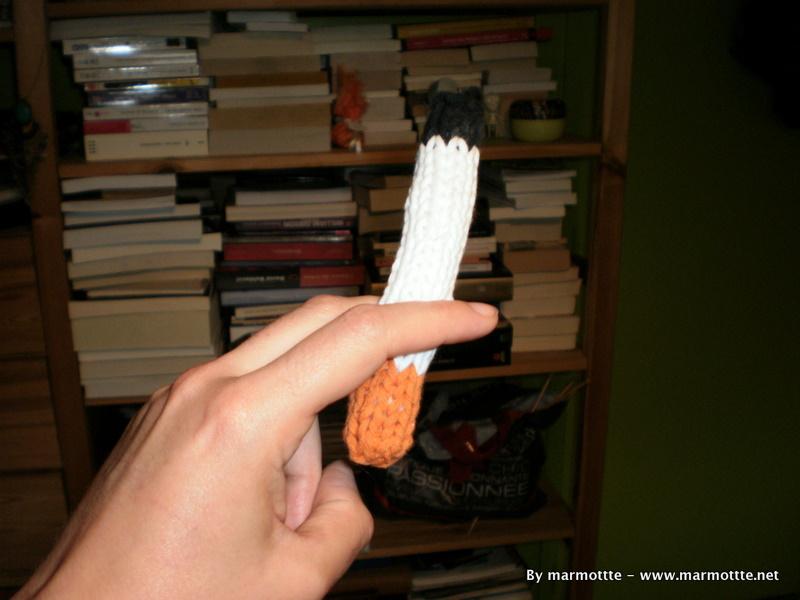 http://arreter-fumer-blog.com/wp-content/uploads/2010/05/tricot-clope-tricoter-ses-cigarettes-au-lieu-de-les-fumer.jpg