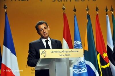 NICOLAS SARKOZY ACCUEILLE LE 25e SOMMET AFRIQUE - FRANCE A NICE