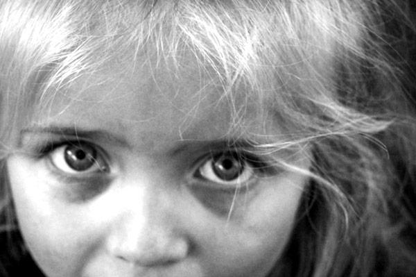 Poeme de Hiiindy : N'oubliez pas l'enfant !