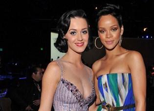 Rihanna ... elle crache sur Katy Perry