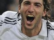 Higuain prolonge pour…ne jouer