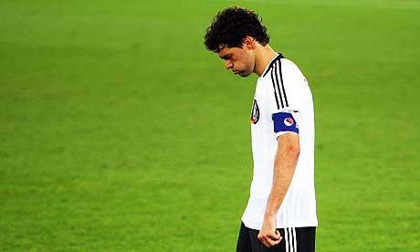 Ballack, un des tauliers du mythique Bayer Leverksuen 2002 Top 5 des équipes qui ont le plus eu la lose dans les moments-clés