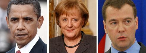 Partout dans le monde, <br />l'administration est mise à la diète <br />